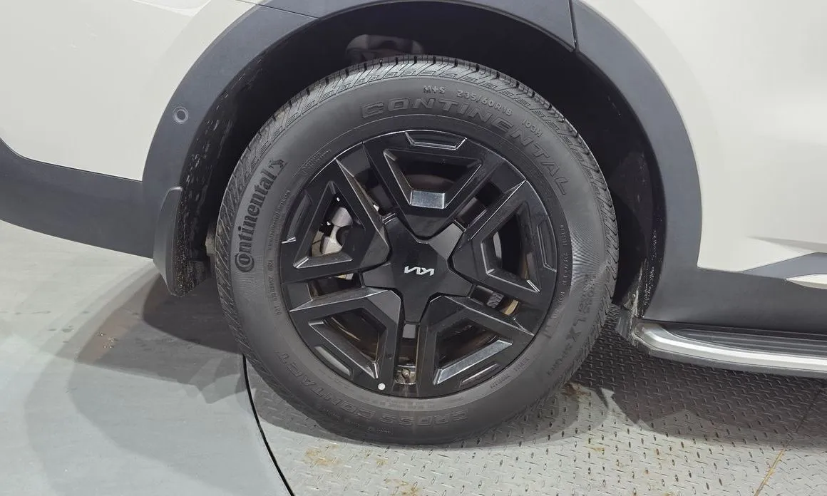 Kia Sorento — фото 9