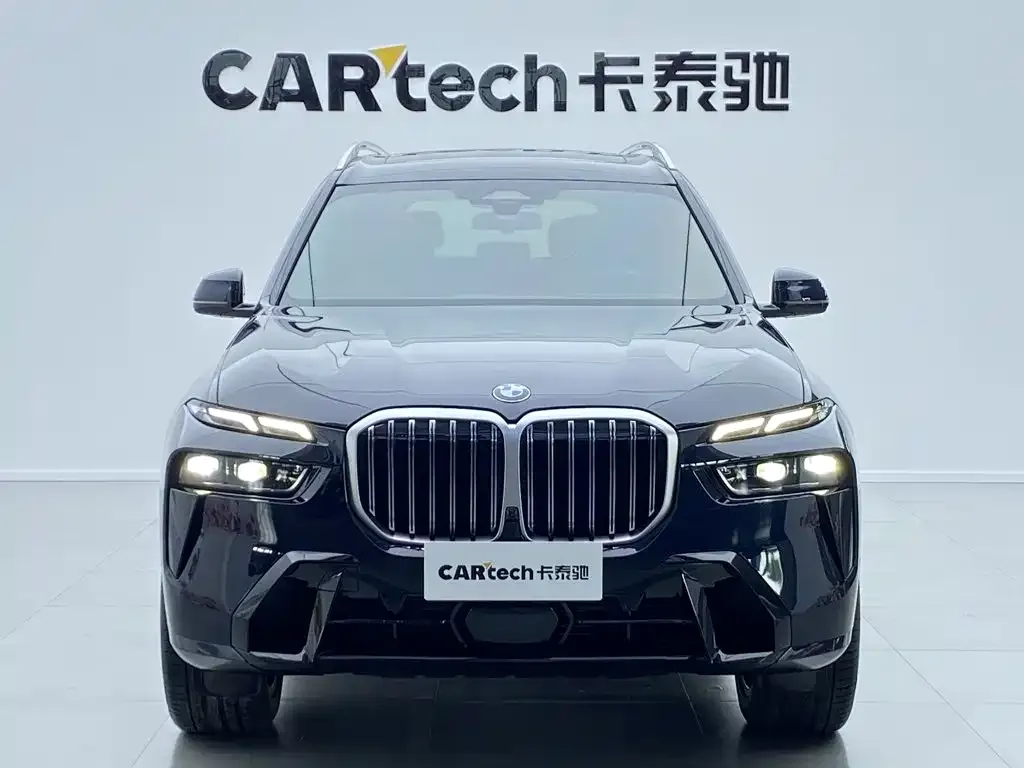 BMW X7 — фото 4