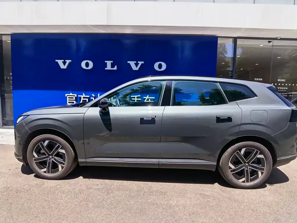 Volvo XC70 Plug-in Hybrid — фото 5