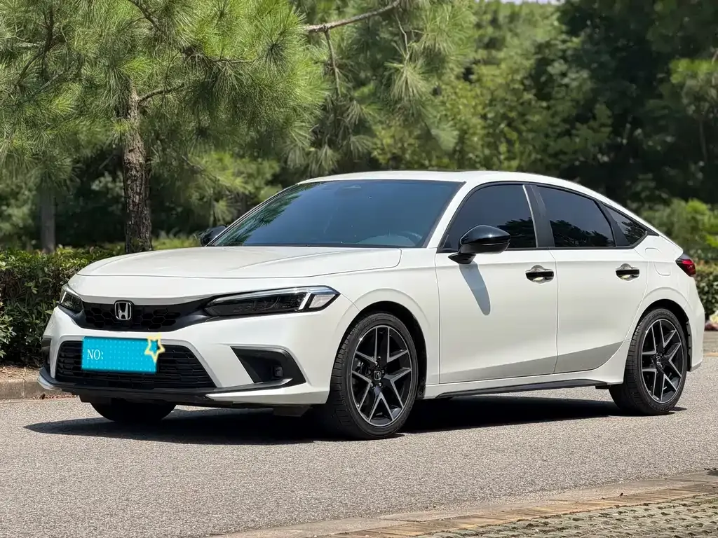 Honda Civic — фото 1