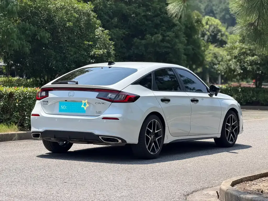 Honda Civic — фото 9