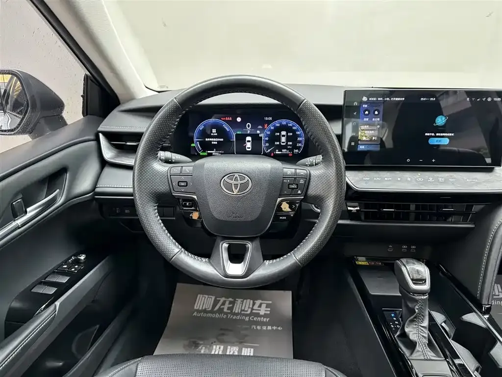 Toyota Camry 2024 из CN, фото 2