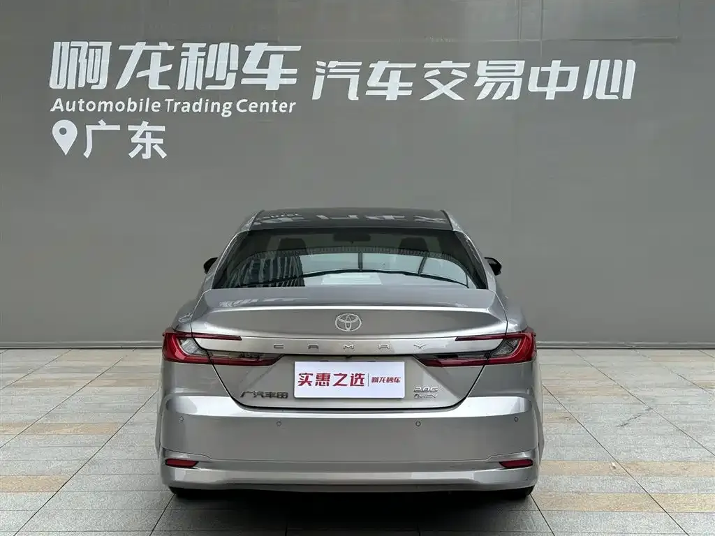 Toyota Camry 2024 из CN, фото 3