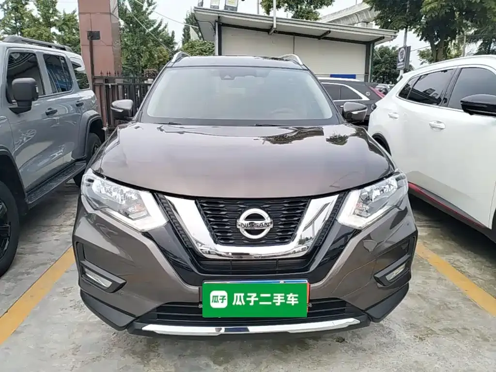 Nissan X-Trail — фото 8