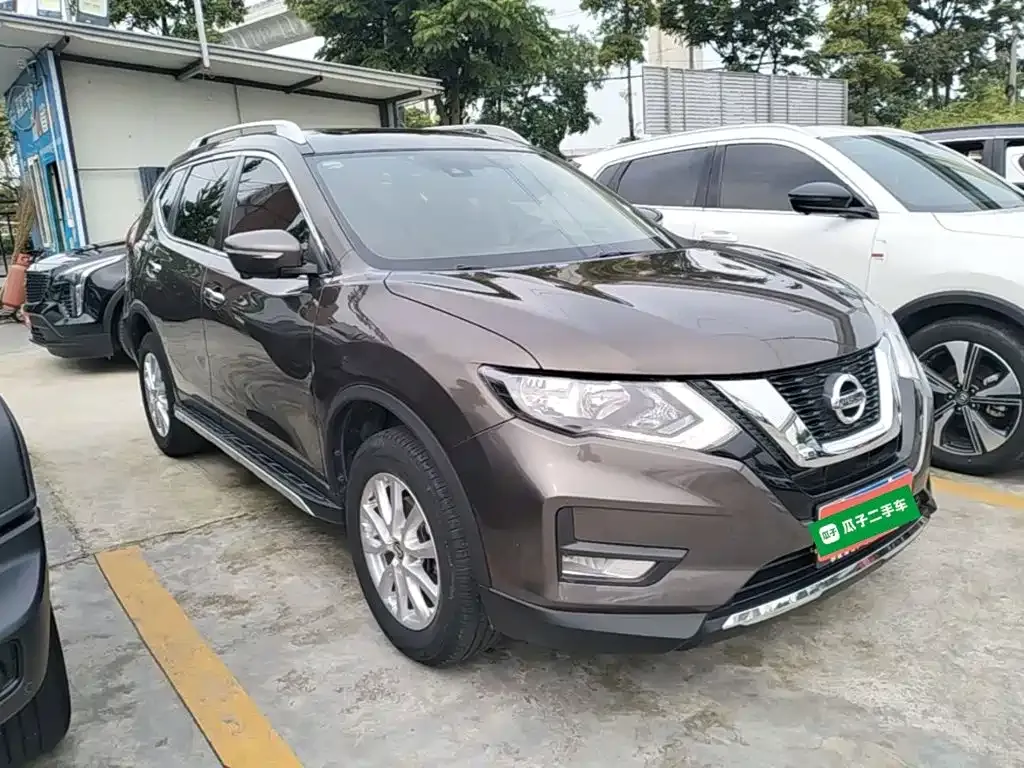 Nissan X-Trail — фото 10