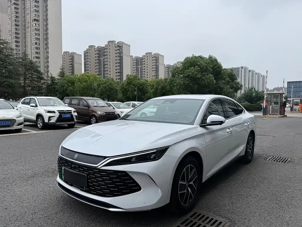 BYD Qin L — фото 1