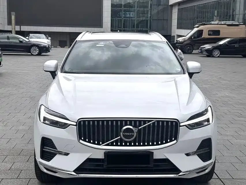 Volvo XC60 2024 из CN, фото 4