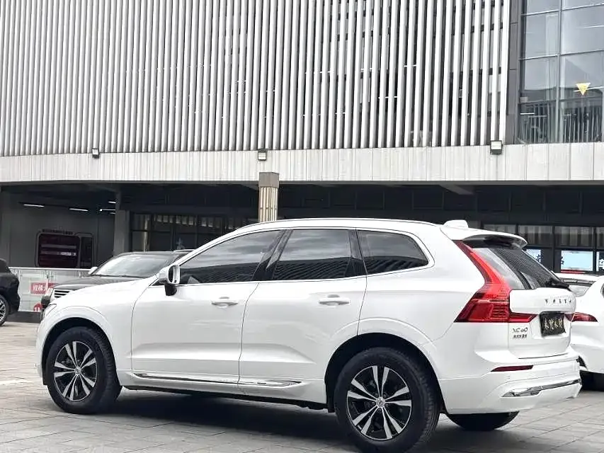 Volvo XC60 2024 из CN, фото 5