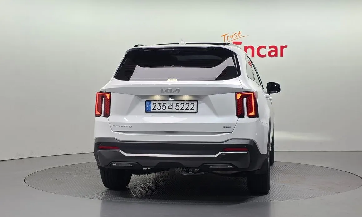 Kia Sorento — фото 10