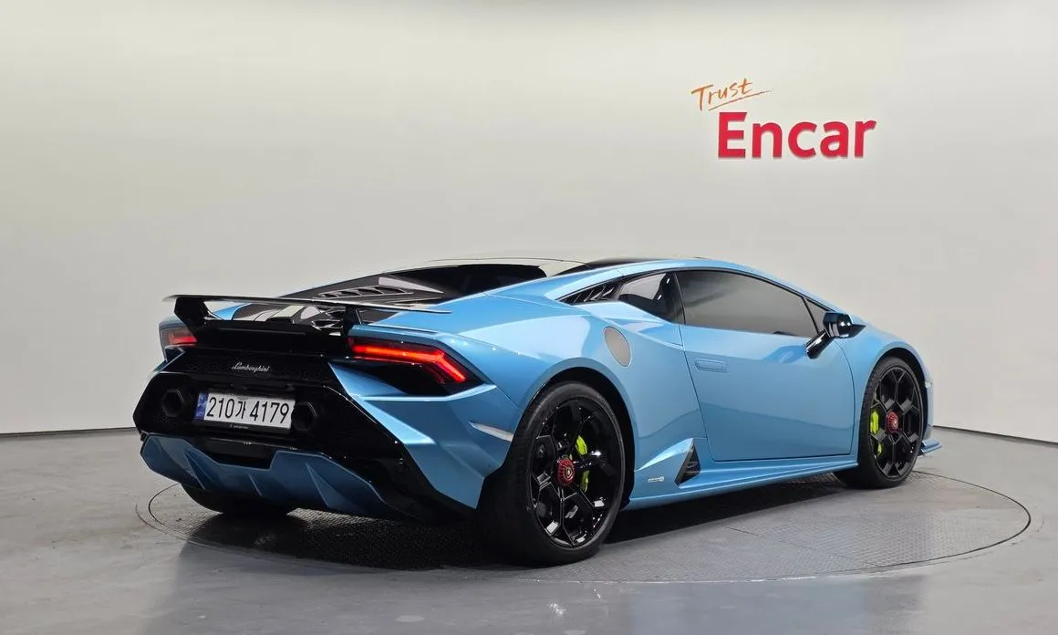 Lamborghini Huracan — фото 7