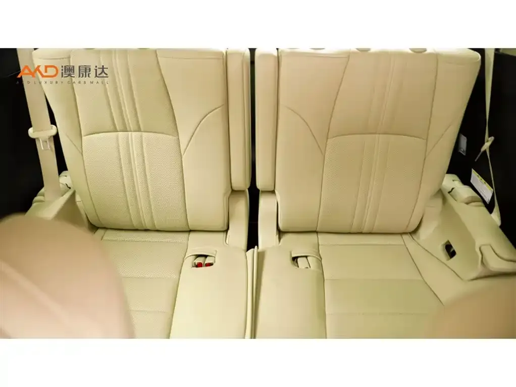 Toyota Alphard — фото 4