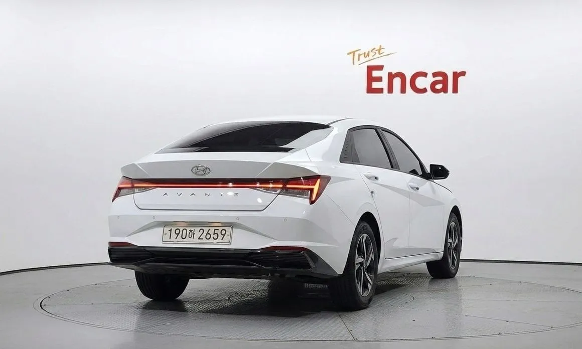 Hyundai AVANTE — фото 2