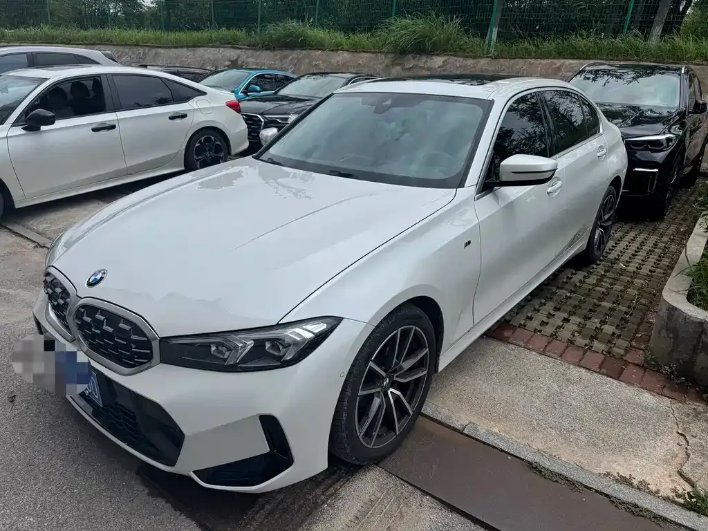 BMW 3 Series — фото 1