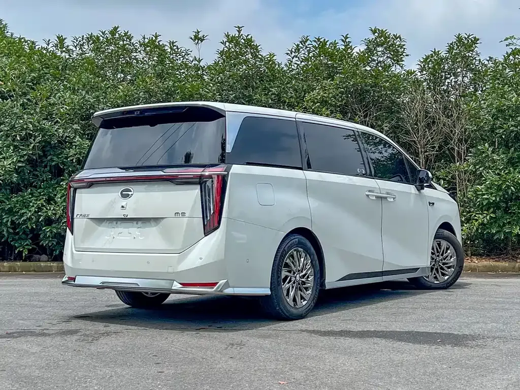 GAC Motor Trumpchi M8 — фото 10