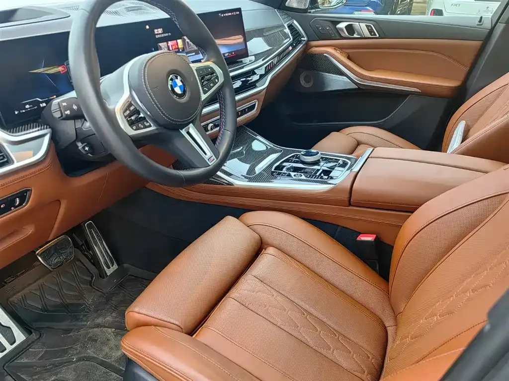 BMW X7 M60i 2025 из CN, фото 10