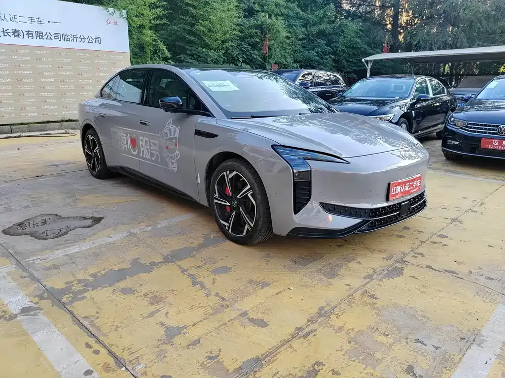 Hongqi EH7 2024 из CN, фото 5