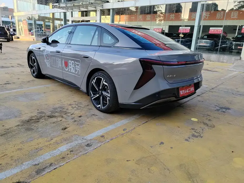 Hongqi EH7 2024 из CN, фото 10