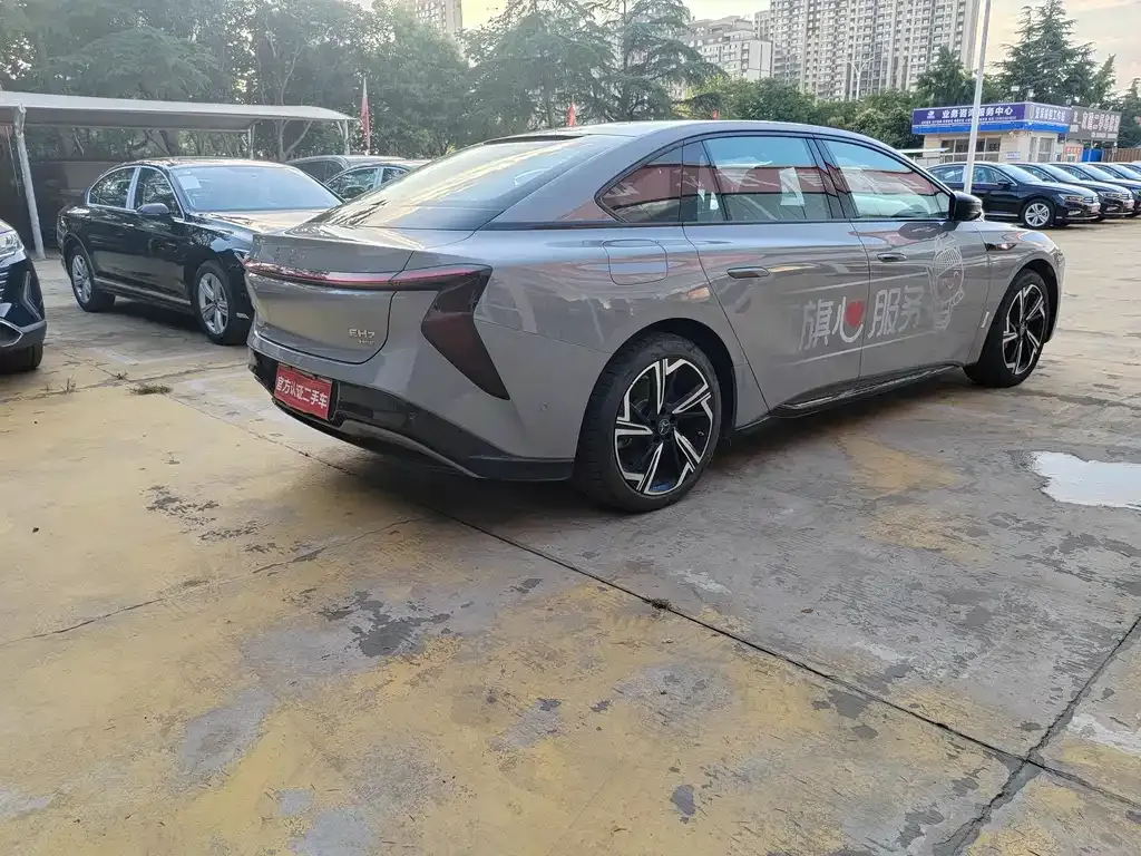 Hongqi EH7 2024 из CN, фото 7