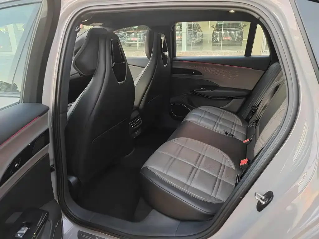 Hongqi EH7 2024 из CN, фото 4