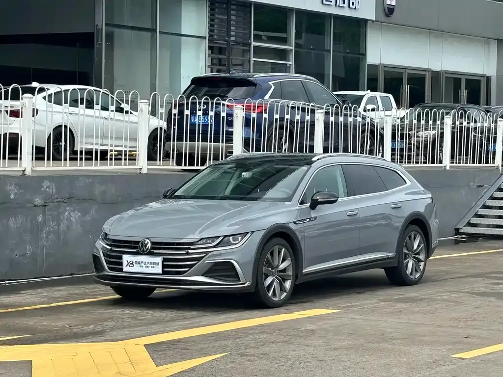 Volkswagen CC — фото 1