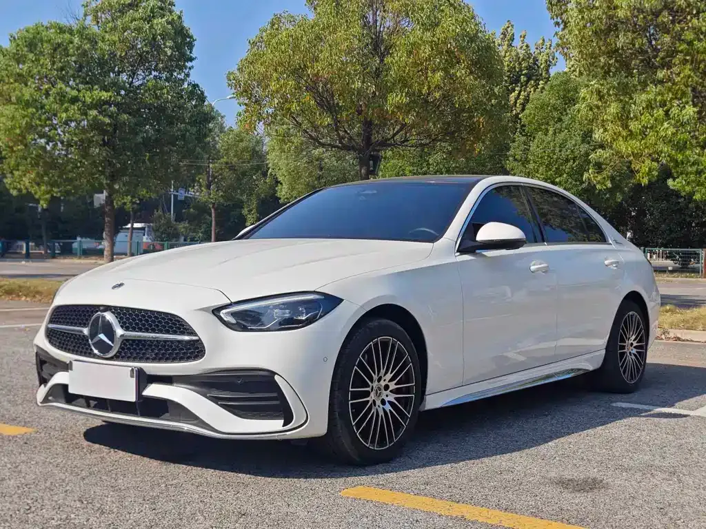Mercedes-Benz C-Class — фото 1