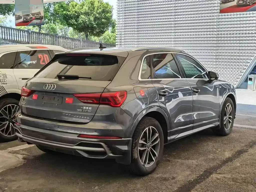 Audi Q3 — фото 8
