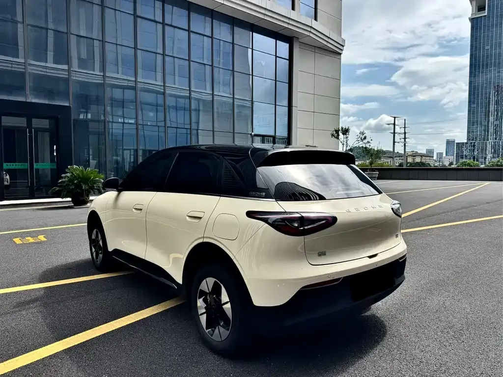 Geely Starburst — фото 8