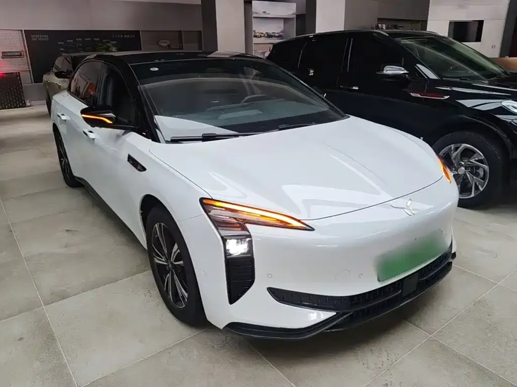 Hongqi EH7 2024 из CN, фото 4