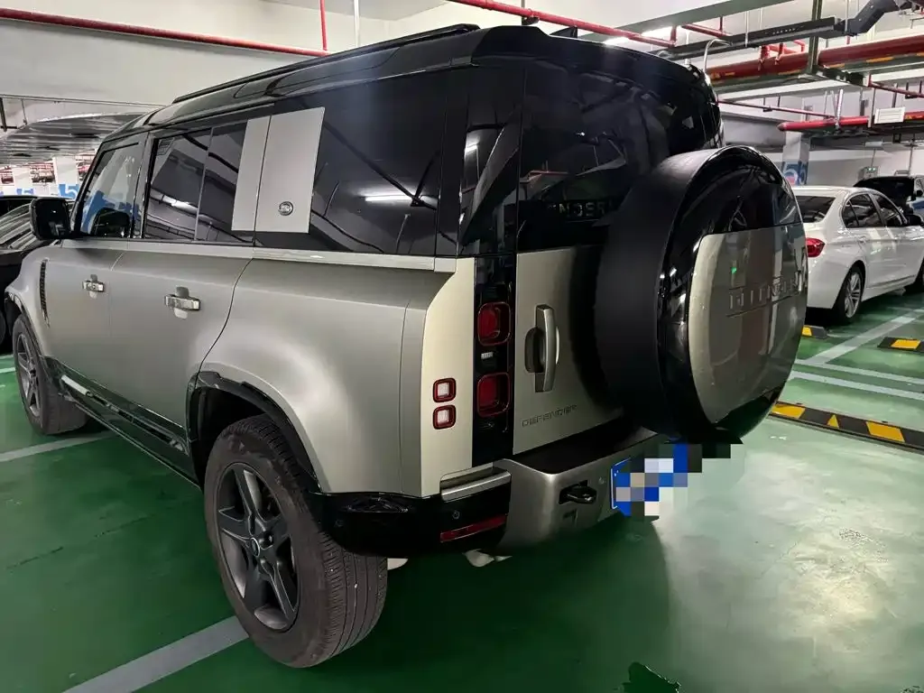 Land Rover Defender — фото 3