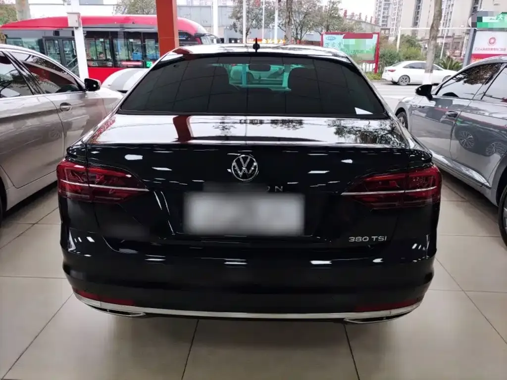 Volkswagen Phideon — фото 8