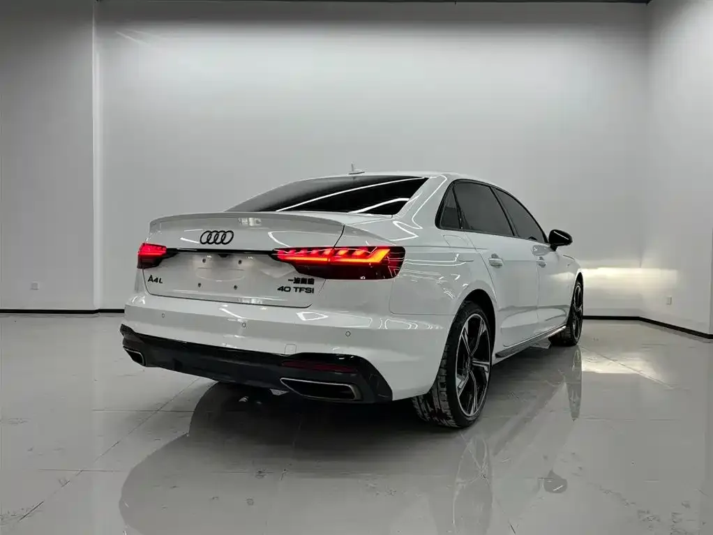 Audi A4L — фото 4