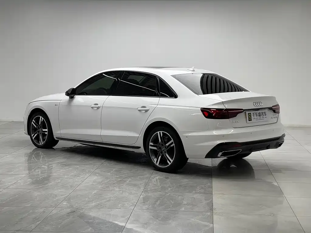 Audi A4L — фото 6