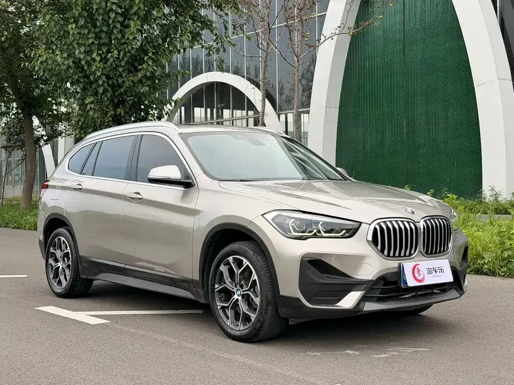 BMW X1 — фото 7