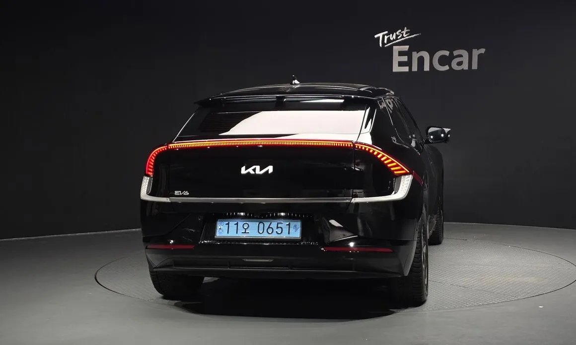 Kia EV6 — фото 7