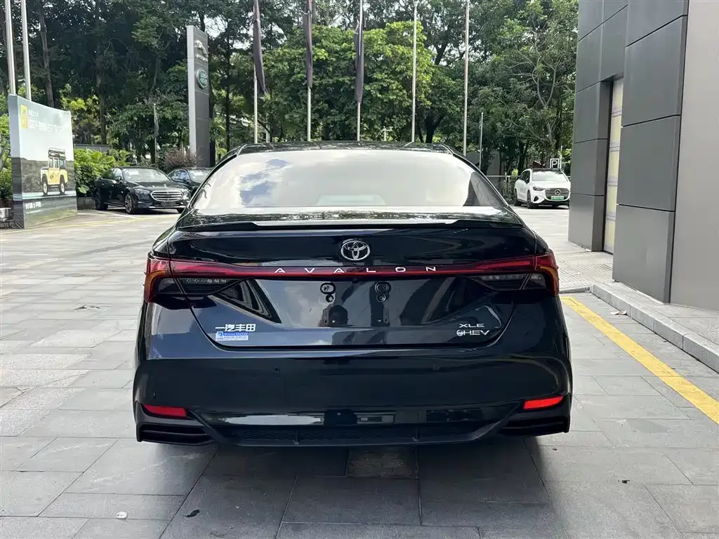 Toyota Avalon — фото 5