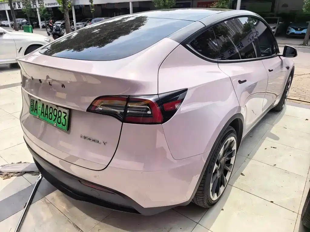 Tesla Model Y — фото 4