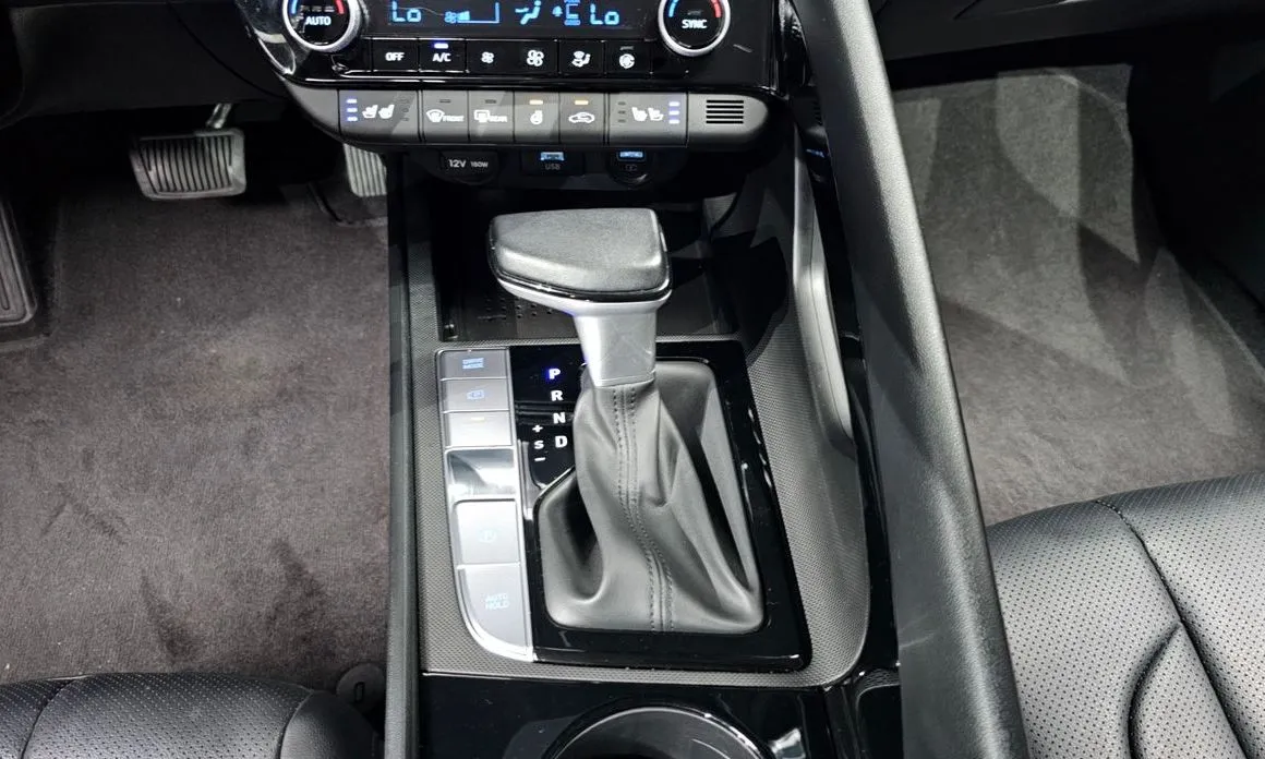 Hyundai AVANTE — фото 10