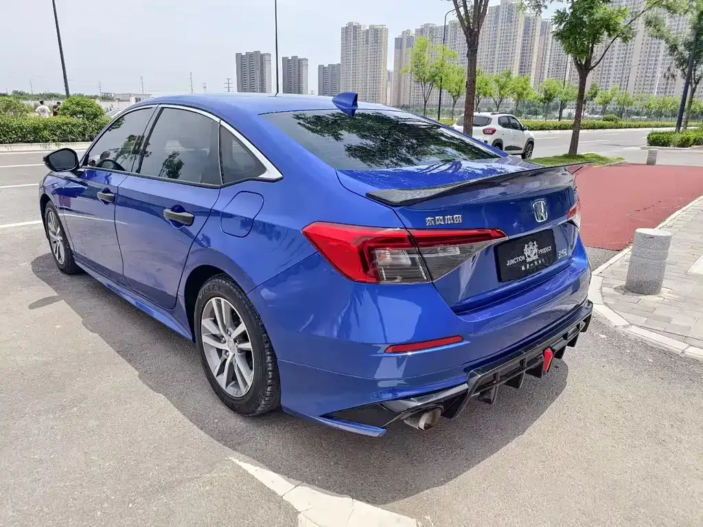 Honda Civic — фото 8