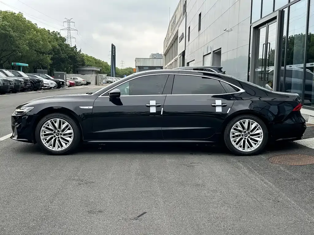 Audi A7L 2024 из CN, фото 8