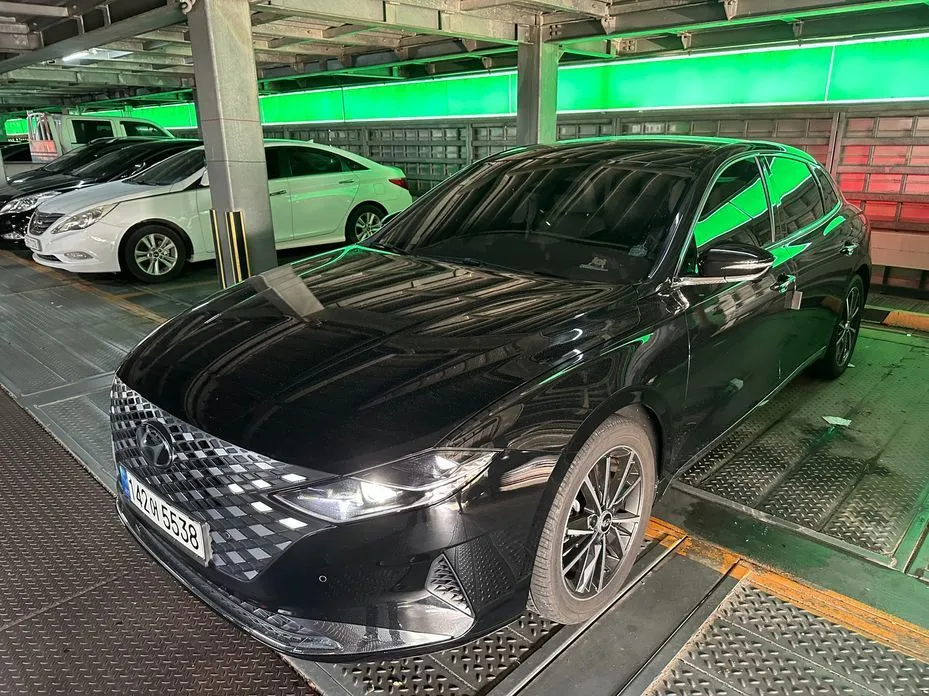 Hyundai Grandeur — фото 1