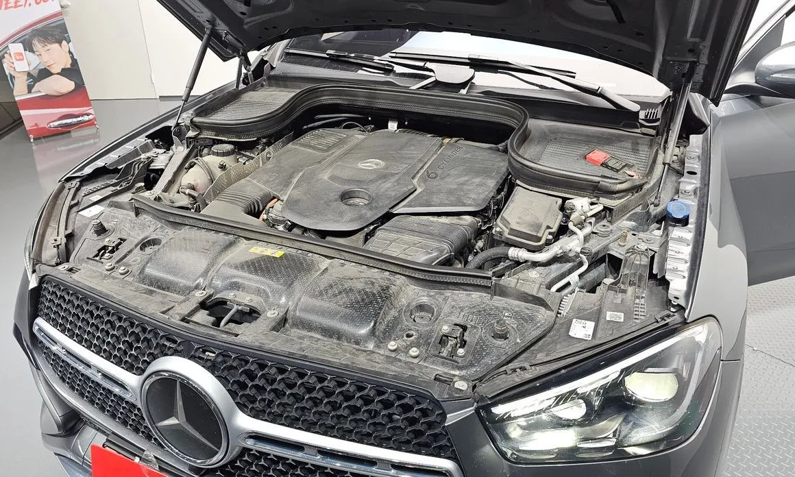 Mercedes-Benz GLE-Class — фото 10