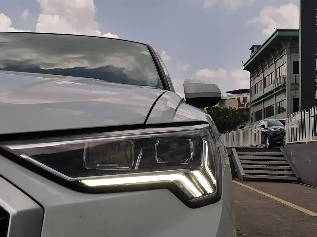 Audi Q3 Sportback — фото 3