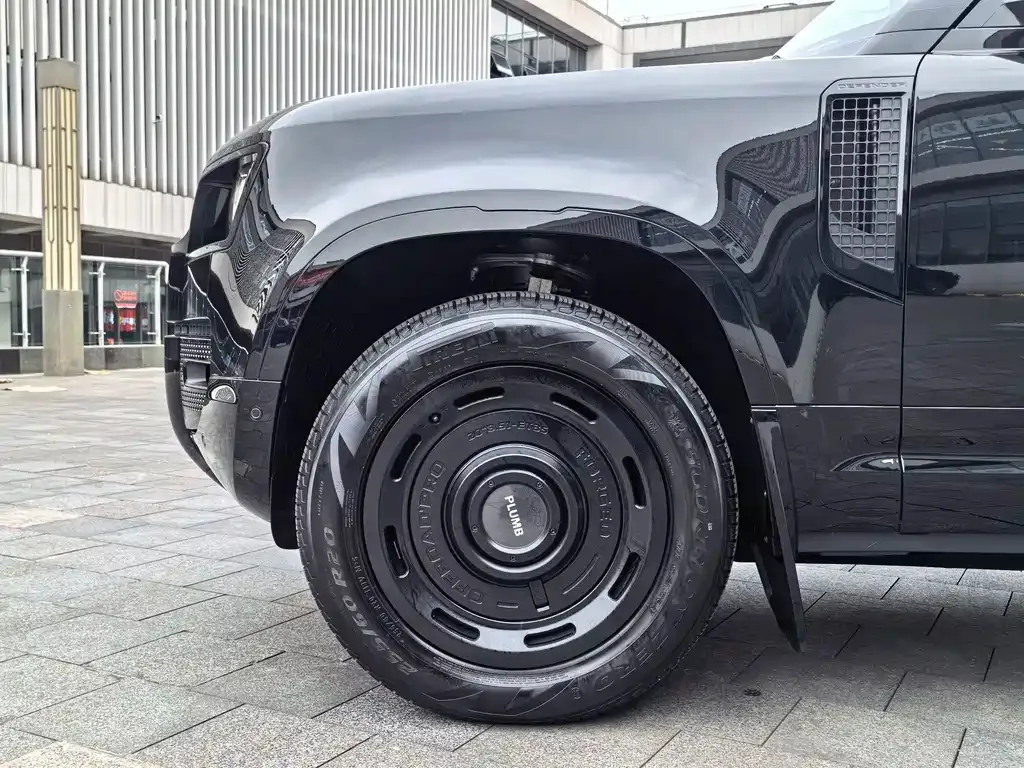 Land Rover Defender — фото 8