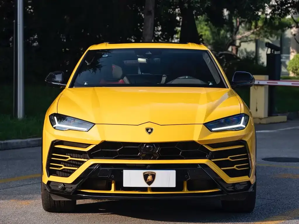 Lamborghini Urus — фото 7
