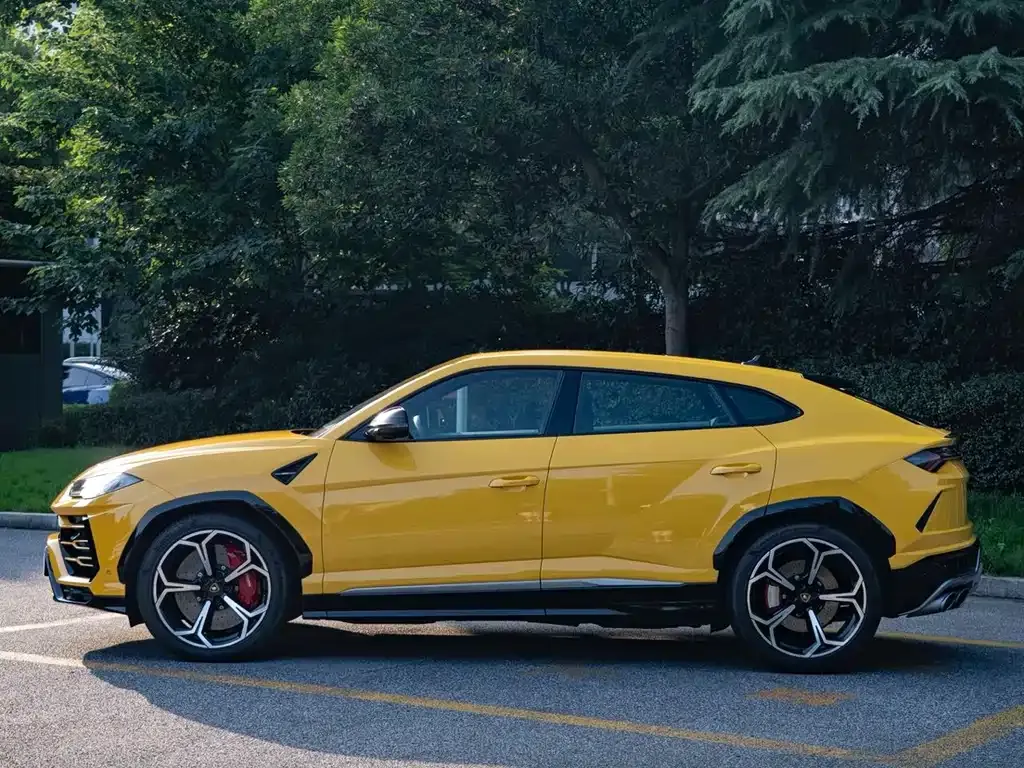 Lamborghini Urus — фото 8