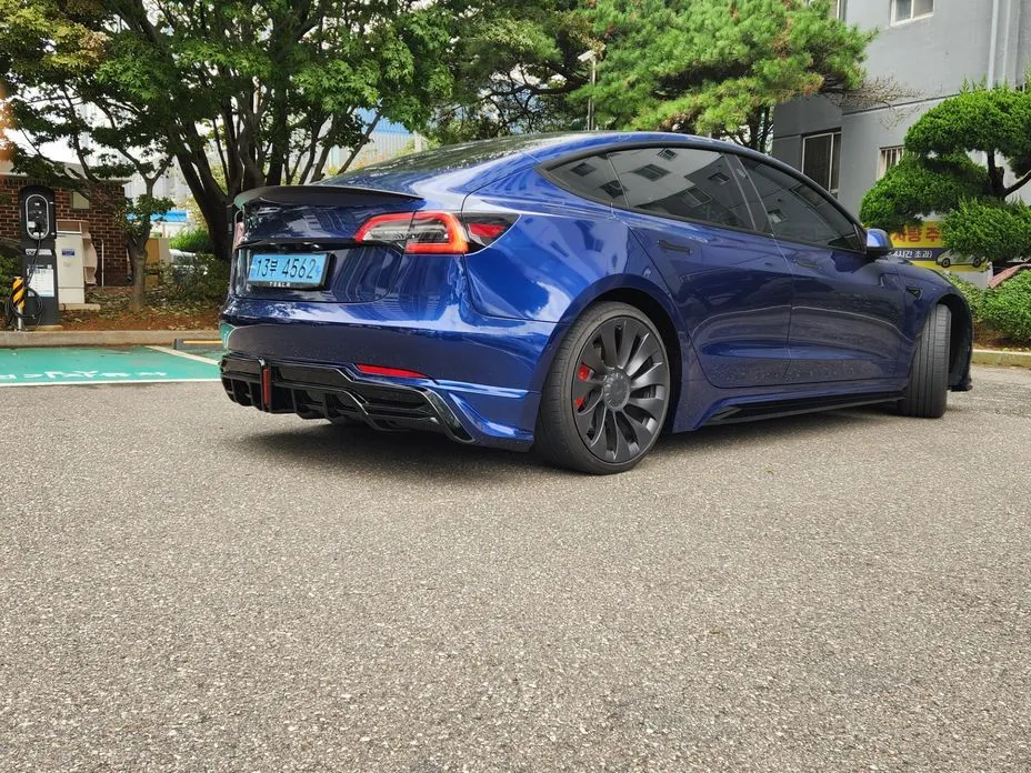 Tesla Model 3 — фото 10