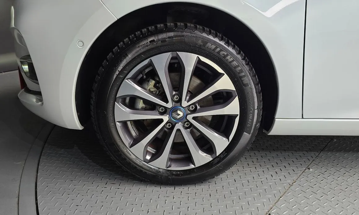 Renault Korea (Samsung) Zoe 2021 из KR, фото 5