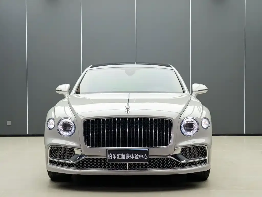 Bentley Flying Spur — фото 6