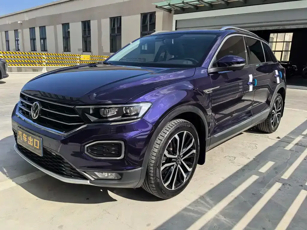 Volkswagen T-Roc — фото 1