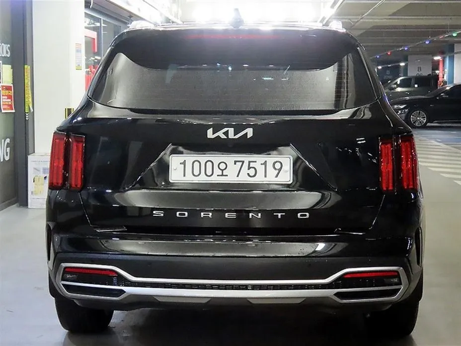 Kia Sorento — фото 6